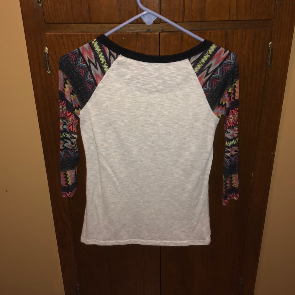 Top - Picture 2 of 2